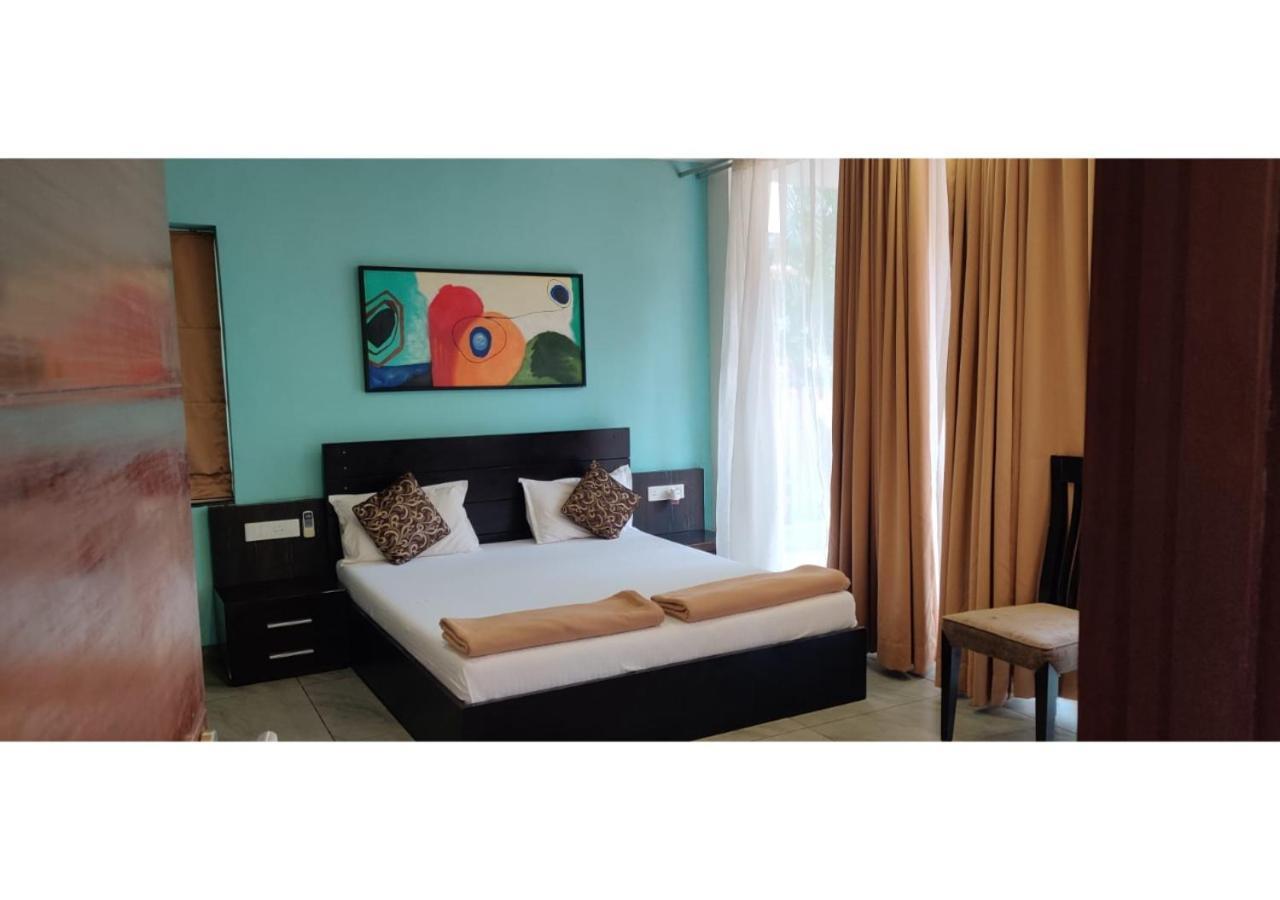 Aarju Luxurious Wave Apartment Калангуте Екстериор снимка