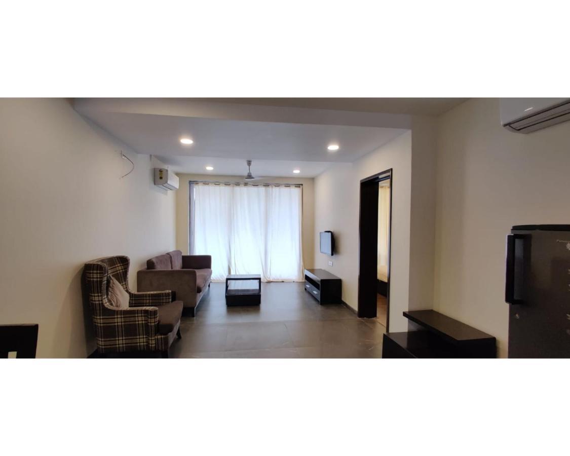 Aarju Luxurious Wave Apartment Калангуте Екстериор снимка