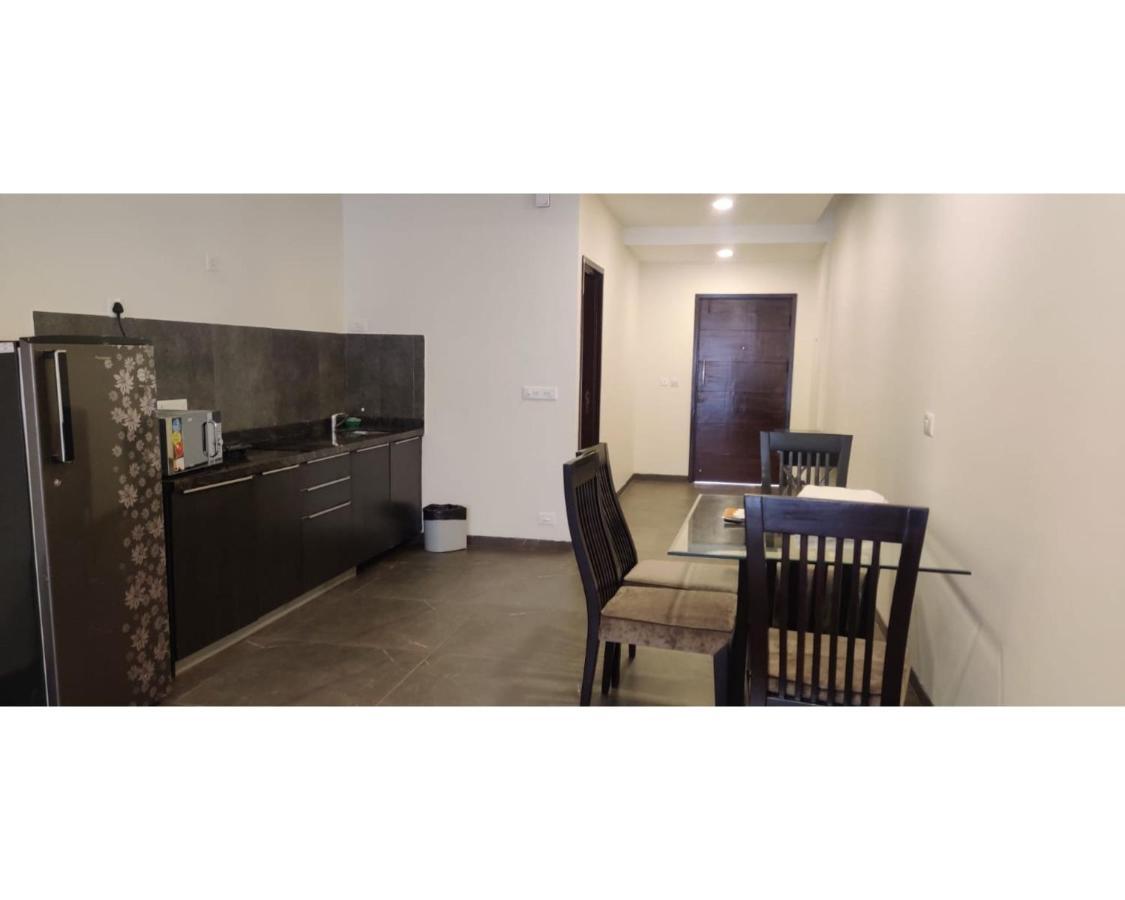 Aarju Luxurious Wave Apartment Калангуте Екстериор снимка