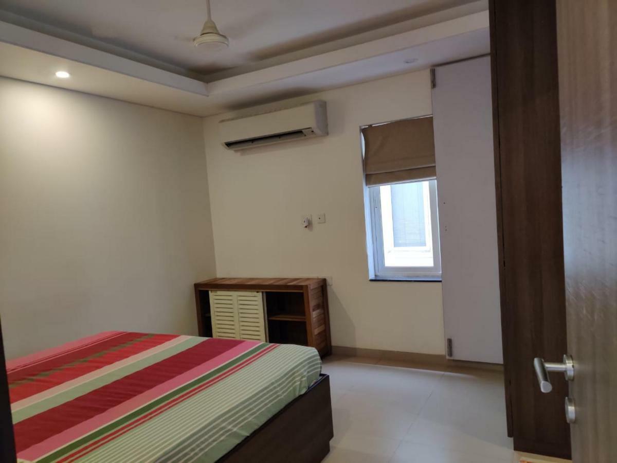 Aarju Luxurious Wave Apartment Калангуте Екстериор снимка